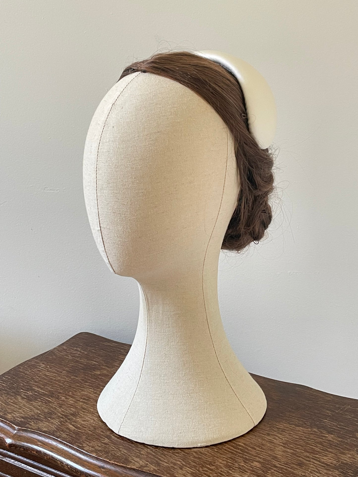 Coiffe classique en taffetas de soie